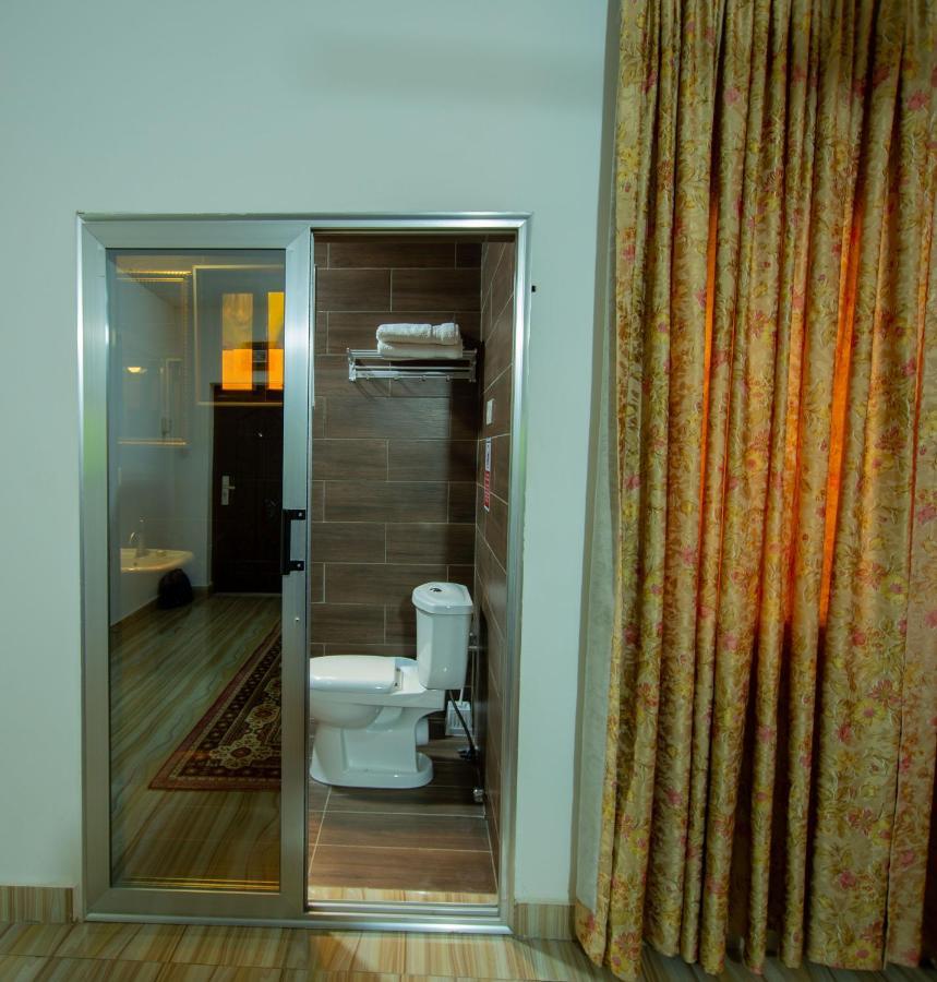 Nap Apartment Hotel Dansoman Exterior foto